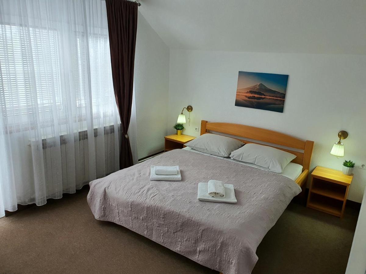 Guesthouse Kovacevic Korenica Esterno foto