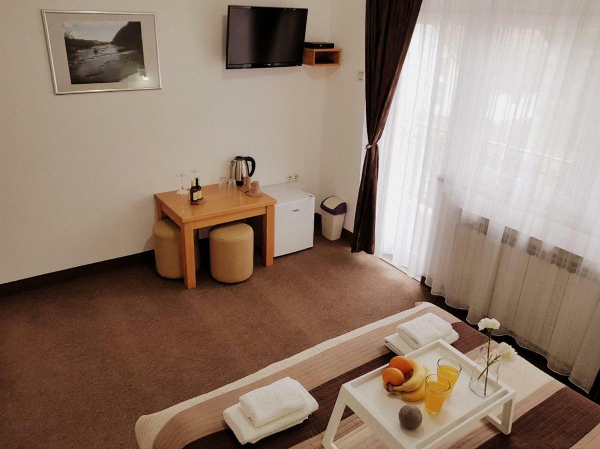 Guesthouse Kovacevic Korenica Esterno foto
